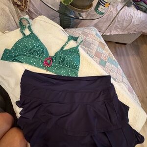 Green Polka Dot Bikini Top hit rewind xl and Navy Skirt Set Lillie green med